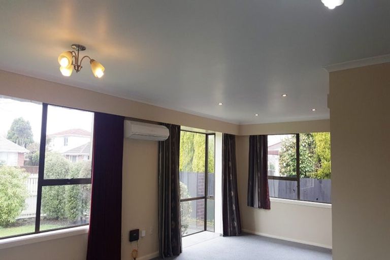 Photo of property in 7 Cranbrook Avenue, Burnside, Christchurch, 8053