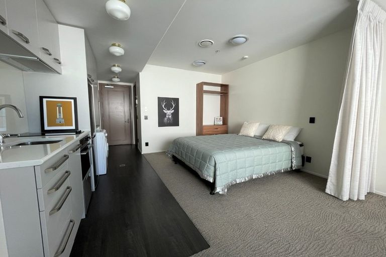 Photo of property in 102/3u Roxburgh Street, Mount Victoria, Wellington, 6011