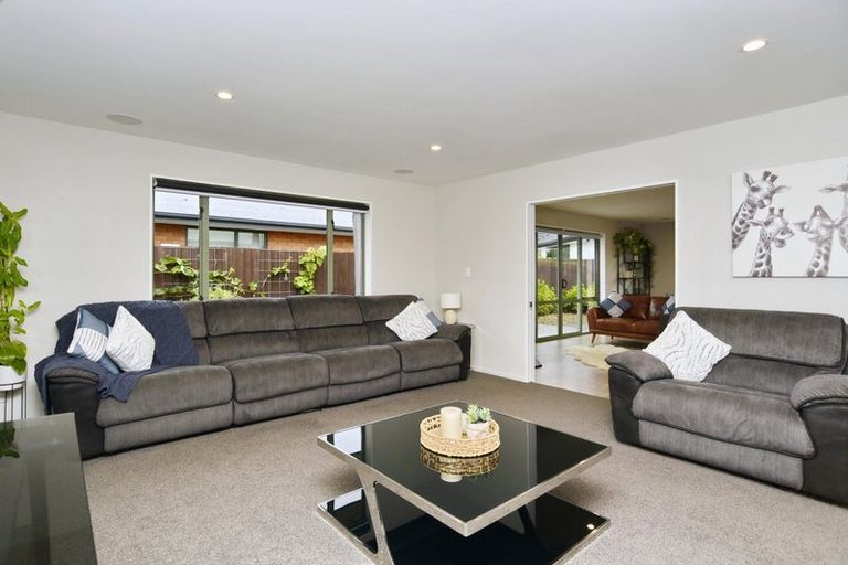 Photo of property in 1 Kohi Drive, Parklands, Christchurch, 8083