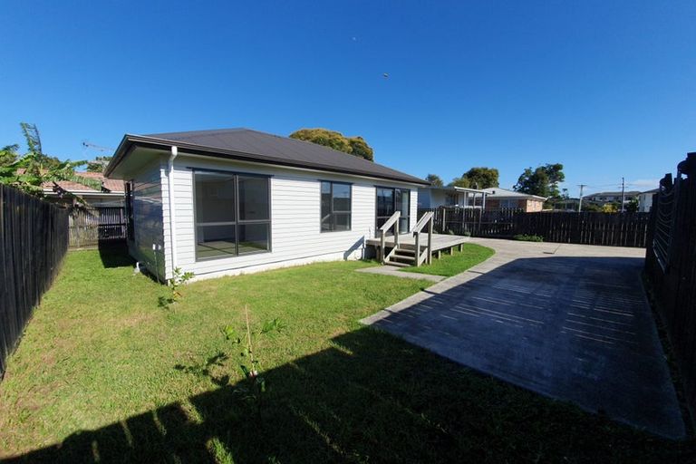 Photo of property in 32 Mervan Street, Mangere East, Auckland, 2024
