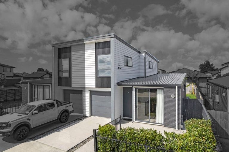 Photo of property in 17 Hoiho Road, Pukekohe, 2120