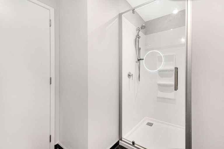 Photo of property in 9 Rehua Place, Waiwhakaiho, New Plymouth, 4312