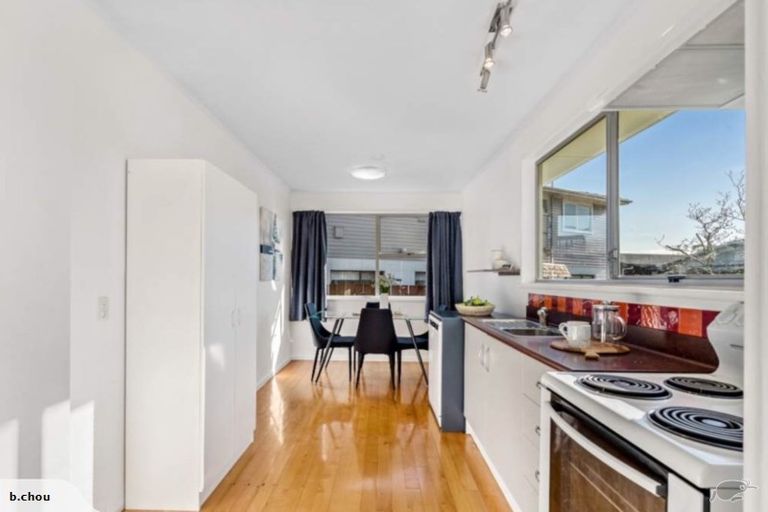 Photo of property in 24 Studfall Street, Pakuranga Heights, Auckland, 2010