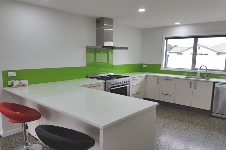 Photo of property in 9 Crown Close, Prebbleton, 7604