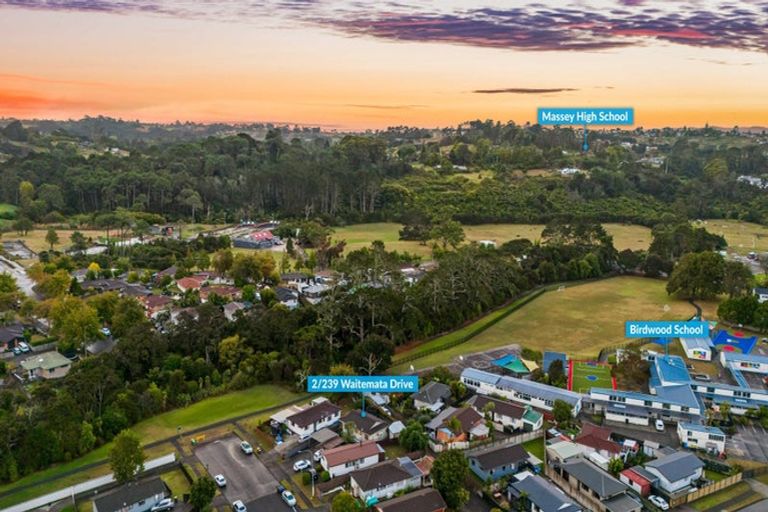 Photo of property in 239 Waitemata Drive, Ranui, Auckland, 0612