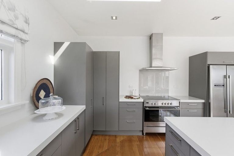 Photo of property in 1/68 Searells Road, Strowan, Christchurch, 8052
