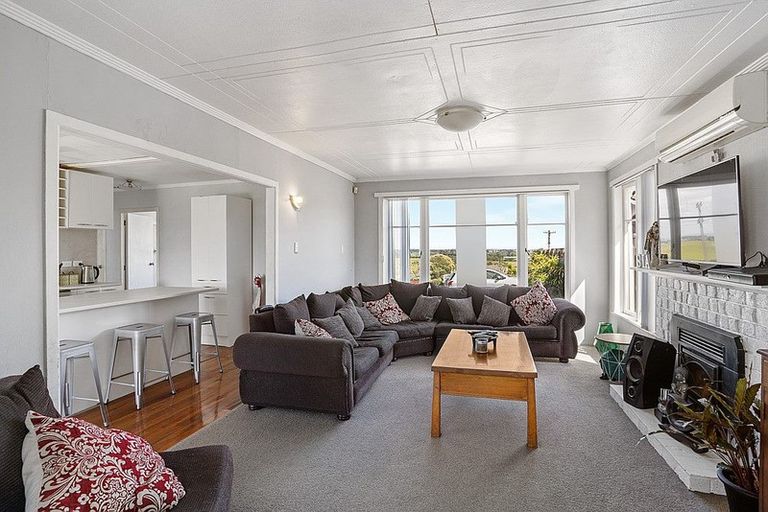 Photo of property in 18 Prangley Avenue, Mangere, Auckland, 2022