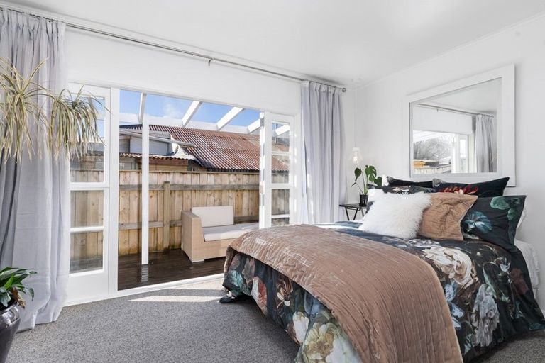 Photo of property in 36 Kempton Street, Greytown, 5712