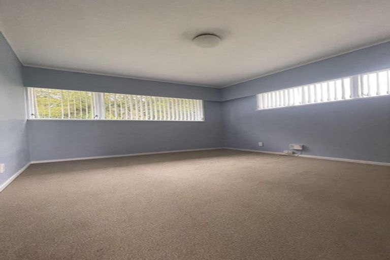 Photo of property in 70 Mountbatten Avenue, Hillcrest, Auckland, 0627