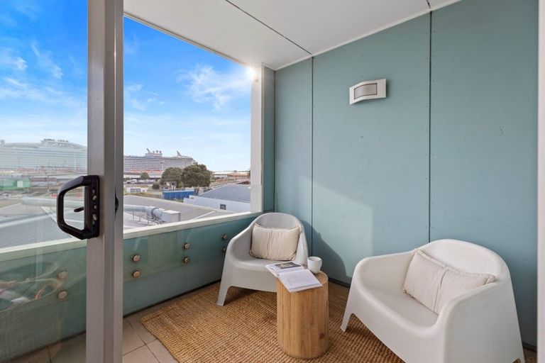 Photo of property in 310/332 Maunganui Road, Mount Maunganui, 3116