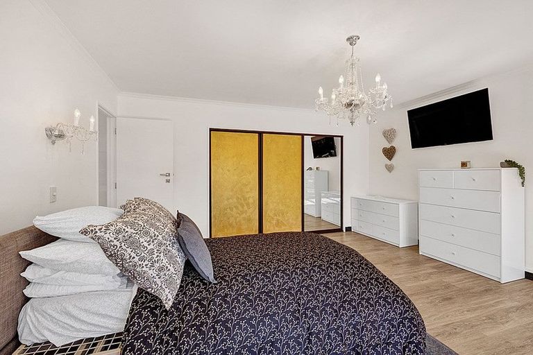 Photo of property in 74 Rata Street, Hawera, 4610