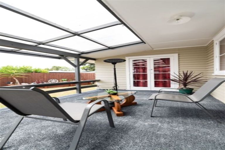 Photo of property in 12a Rosier Road, Glen Eden, Auckland, 0602