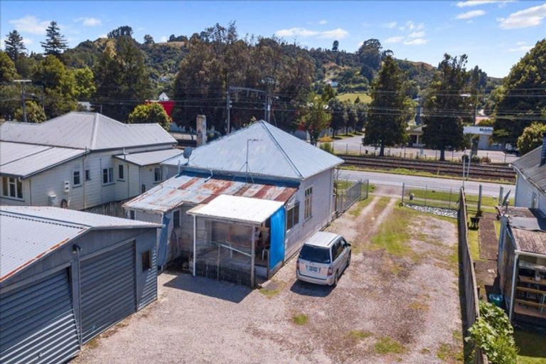 Photo of property in 12 Carroll Street, Te Kuiti, 3910