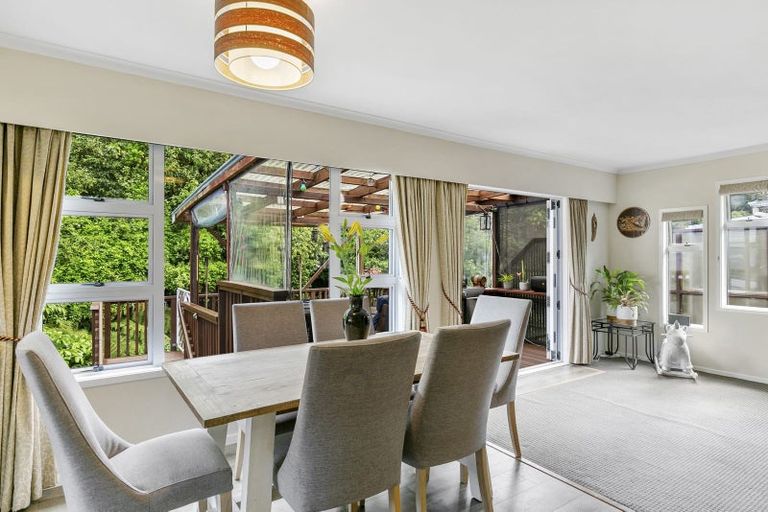 Photo of property in 40 Lincoln Avenue, Tawa, Wellington, 5028