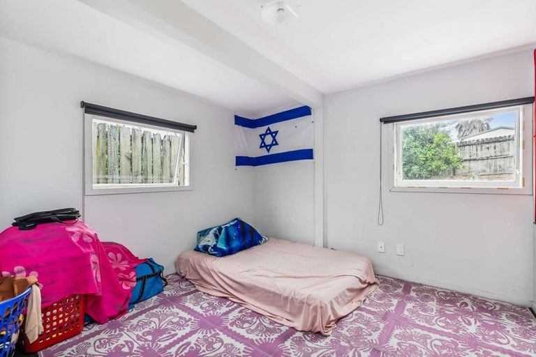 Photo of property in 29 Plumley Crescent, Mangere, Auckland, 2022