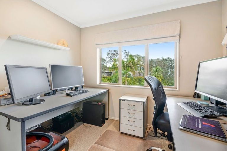 Photo of property in 31a Ocean View Road, Hatfields Beach, Orewa, 0931