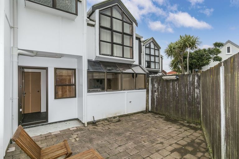 Photo of property in 7a Tamahine Street, Maupuia, Wellington, 6022