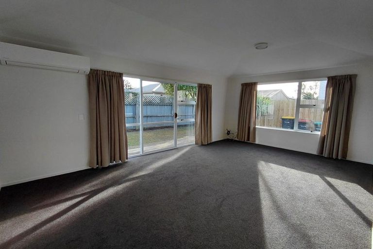 Photo of property in 2/19 Euston Street, Riccarton, Christchurch, 8041