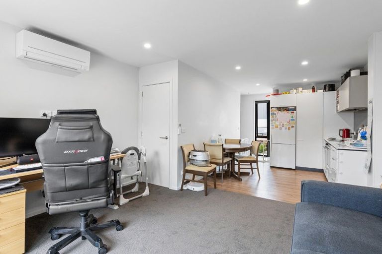 Photo of property in 2/30 Frederick Street, Waltham, Christchurch, 8011