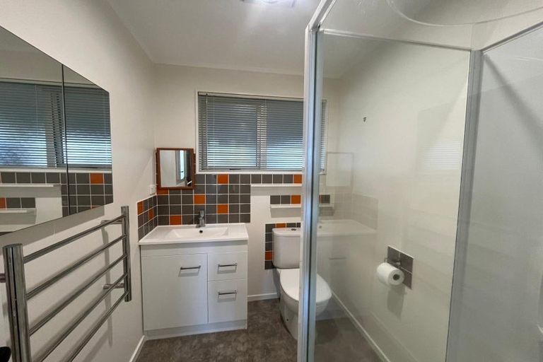 Photo of property in 4 Tiller Close, Kelvin Grove, Palmerston North, 4414