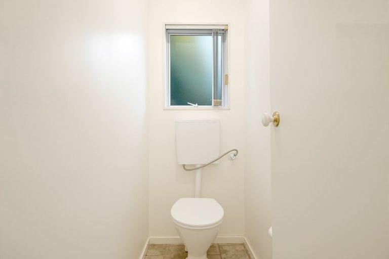 Photo of property in 9 Wattle Road, Sunnyvale, Auckland, 0612