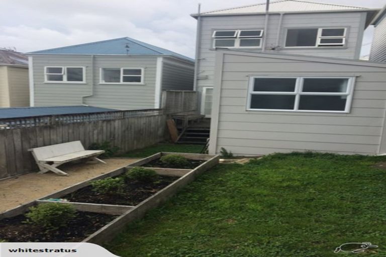 Photo of property in 36 Drummond Street, Mount Cook, Wellington, 6021