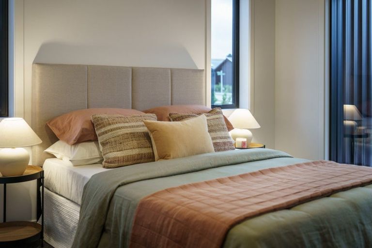 Photo of property in 3 Mount Prospect Lane, Wanaka, 9305