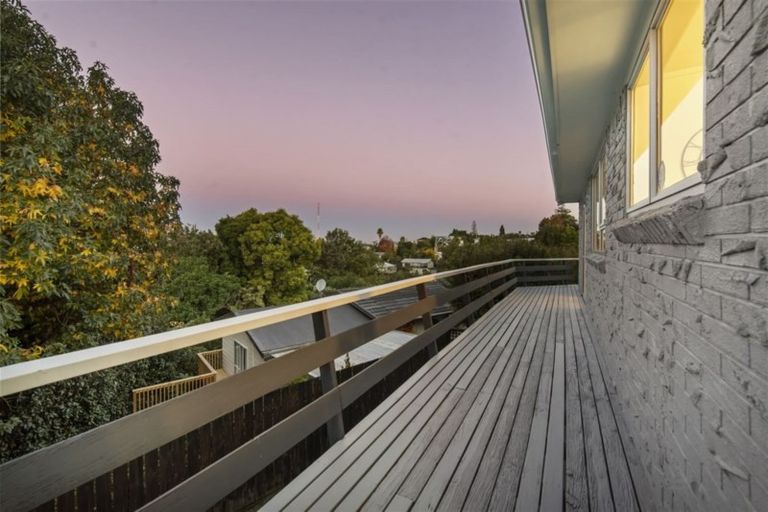 Photo of property in 38 Keegan Drive, Massey, Auckland, 0614