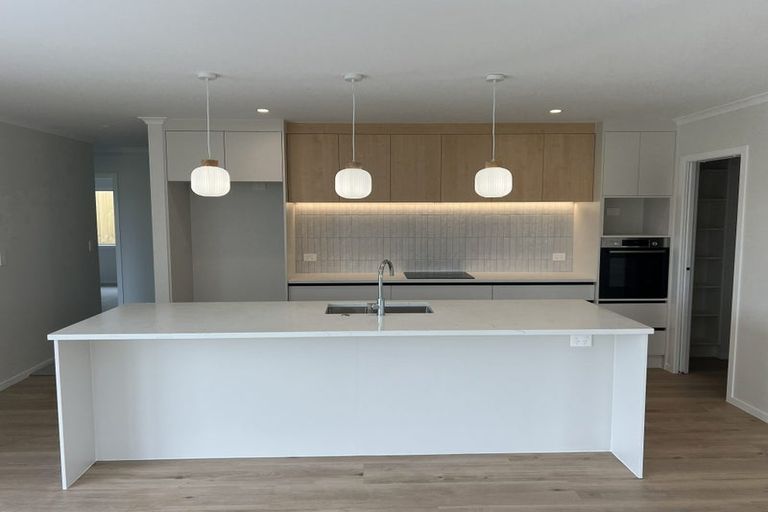 Photo of property in 11 Pukatea Crescent, Owhata, Rotorua, 3010