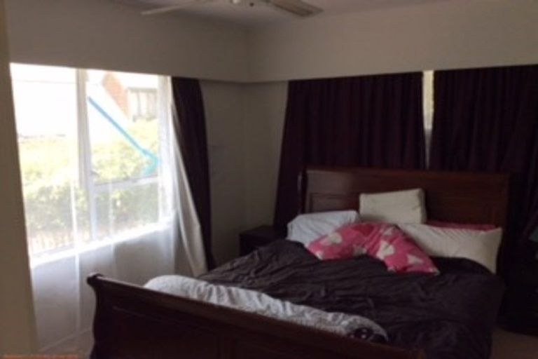 Photo of property in 4a Glendhu Road, Bayview, Auckland, 0629