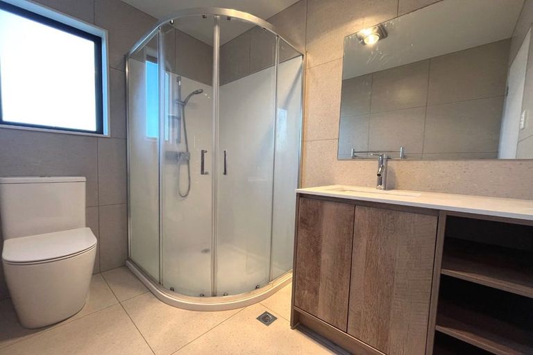 Photo of property in 3a Cronshaw Road, Karaka, Papakura, 2113