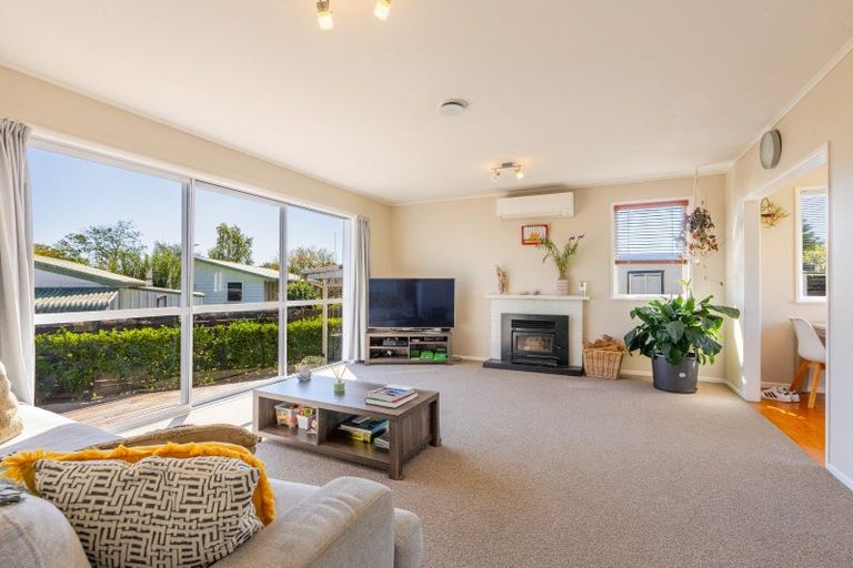 Photo of property in 33 Breadalbane Road, Havelock North, 4130