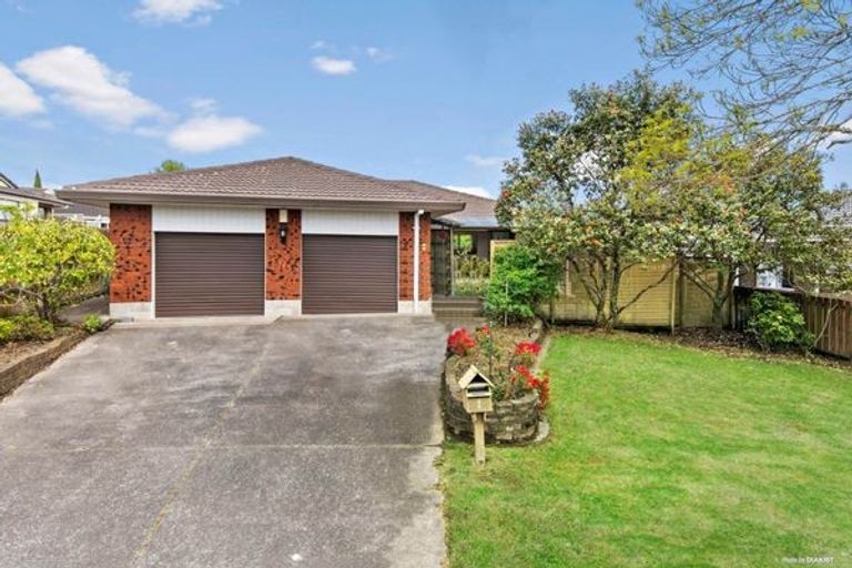 Photo of property in 7 Ciprian Place, Henderson, Auckland, 0612