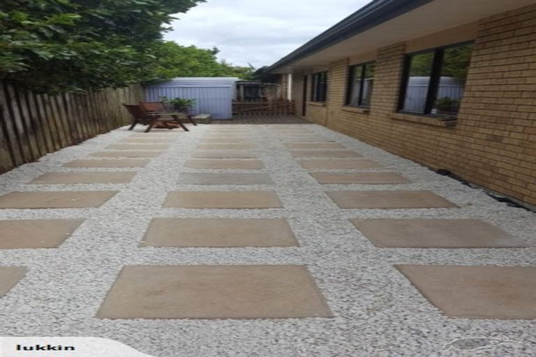 Photo of property in 2/188 Finlayson Avenue, Clendon Park, Auckland, 2103