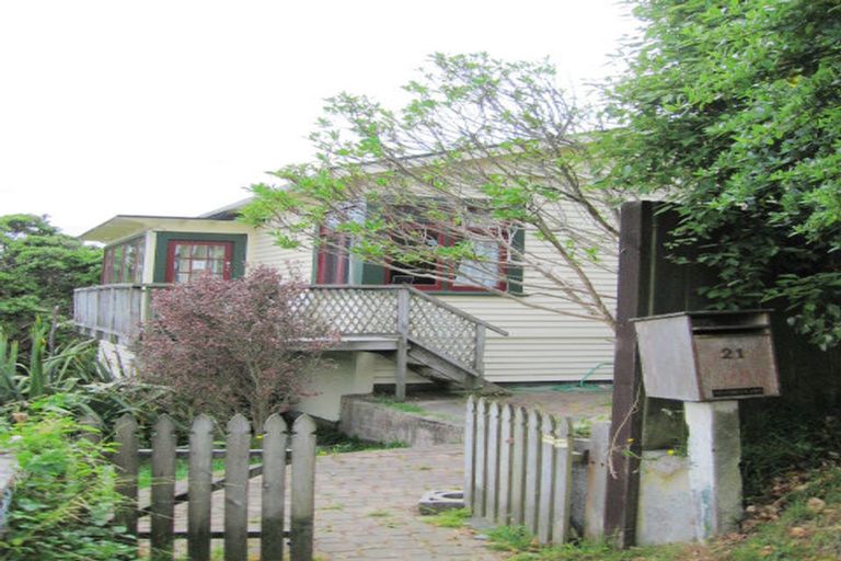 Photo of property in 21 Mornington Road, Brooklyn, Wellington, 6021