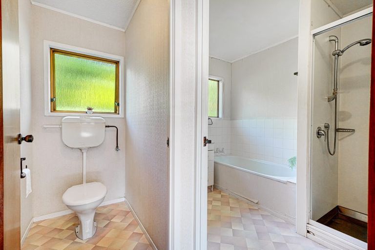 Photo of property in 18 Wisteria Way, Mairangi Bay, Auckland, 0630