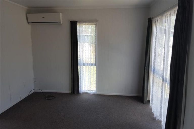 Photo of property in 20 Purcell Place, Melville, Hamilton, 3206