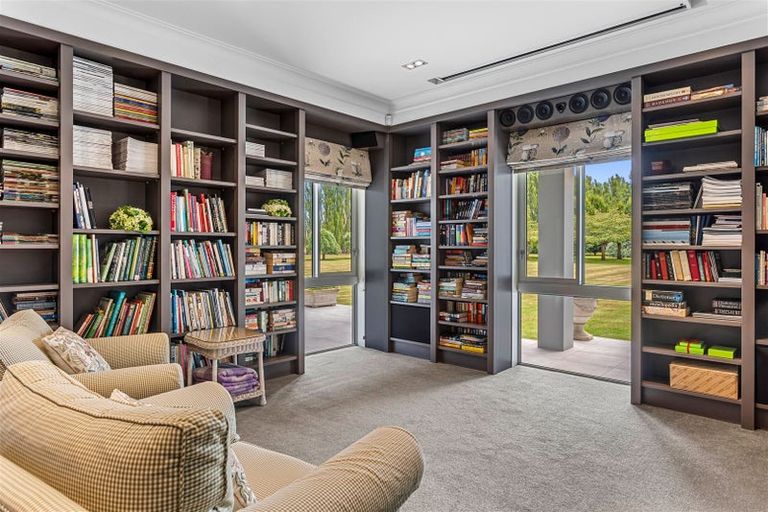 Photo of property in 71 Hussey Road, Northwood, Christchurch, 8051