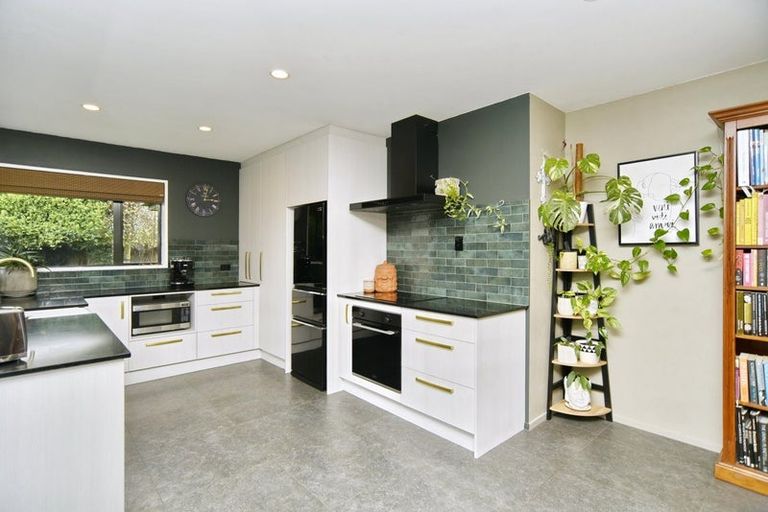 Photo of property in 45a Gladstone Road, Woodend, 7610