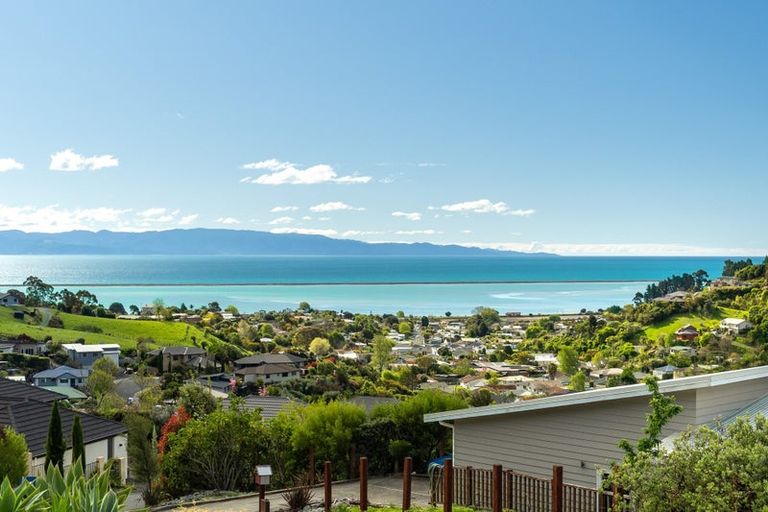 Photo of property in 19 Springlea Heights, Atawhai, Nelson, 7010