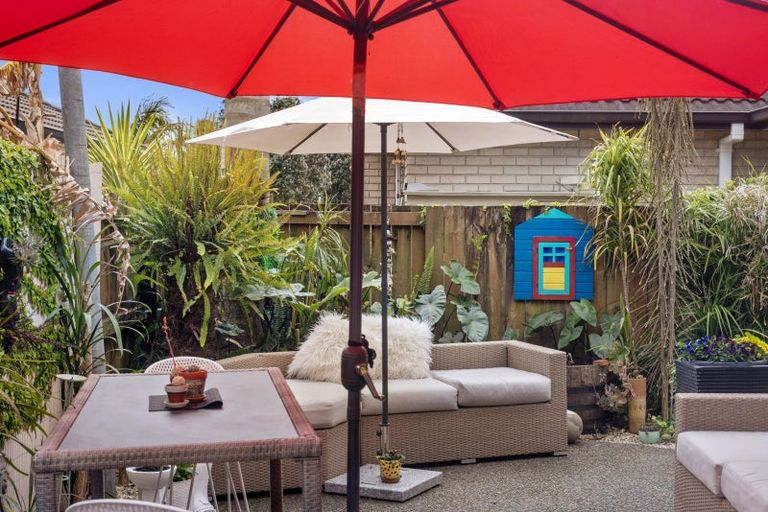 Photo of property in 41 Matene Place, Papamoa Beach, Papamoa, 3118