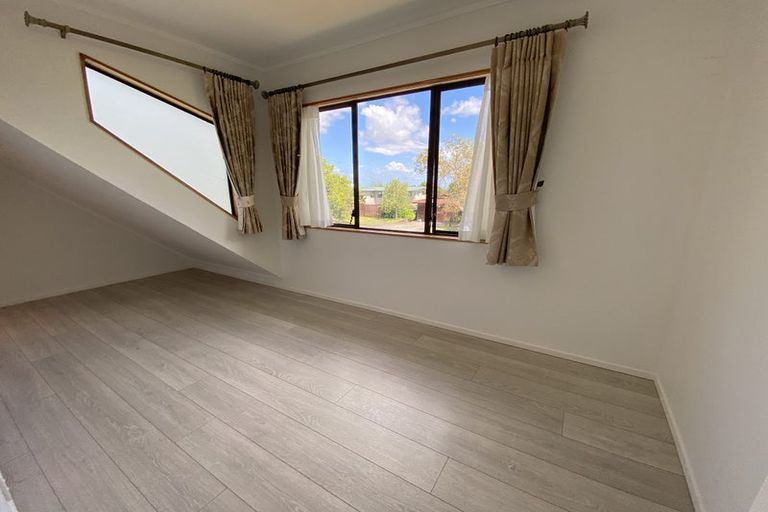 Photo of property in 36 Murvale Drive, Bucklands Beach, Auckland, 2014