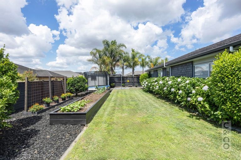 Photo of property in 9 Pohutukawa Parade, Riverhead, 0820
