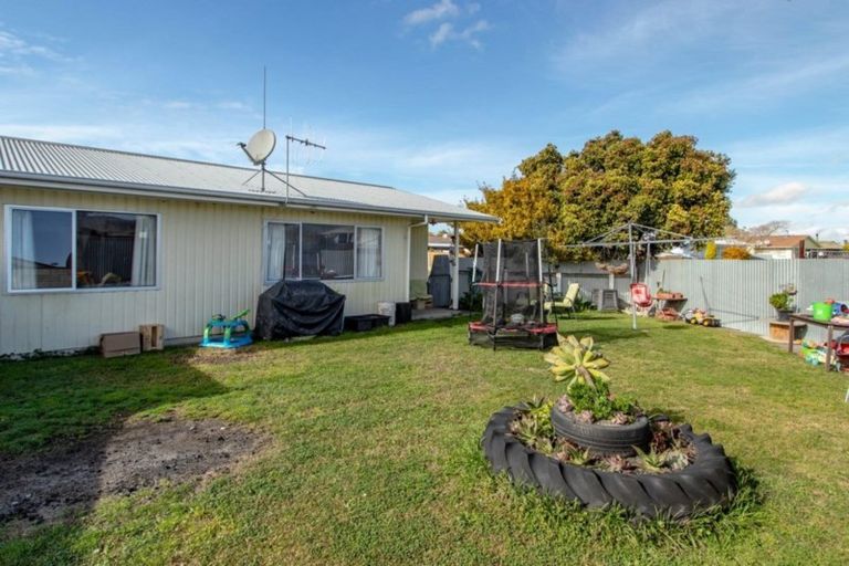 Photo of property in 1/1 Lanark Crescent, Tamatea, Napier, 4112