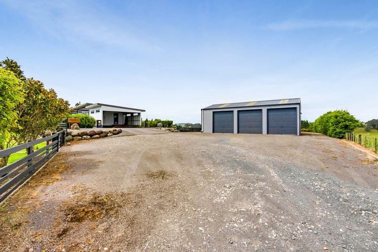 Photo of property in 281 Upland Road, Tarurutangi, New Plymouth, 4372
