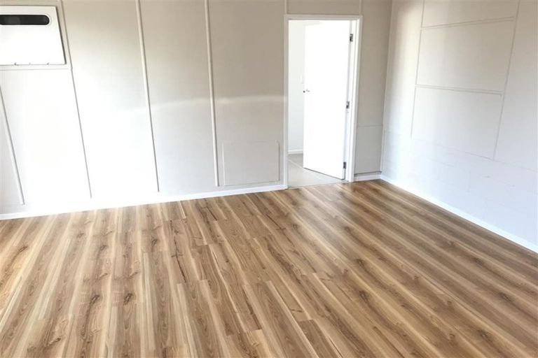 Photo of property in 27 Parker Avenue, New Lynn, Auckland, 0600