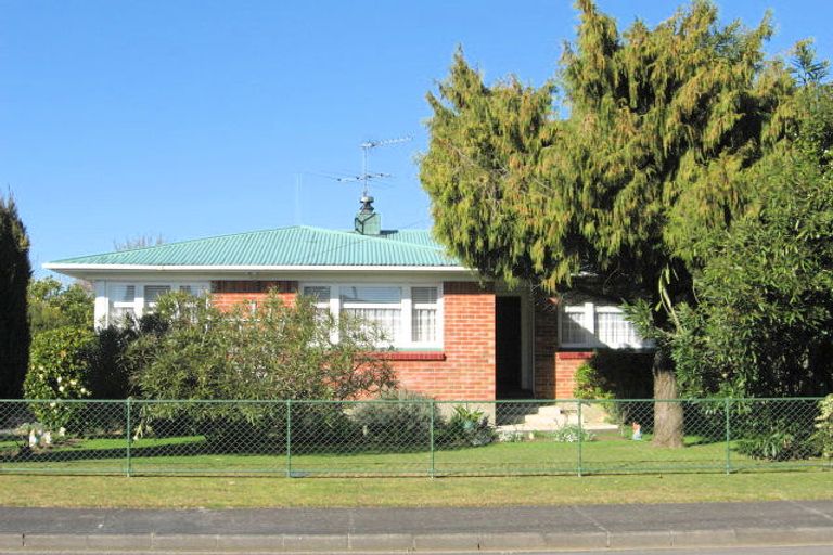 Photo of property in 9 Kerry Place, Papakura, 2110