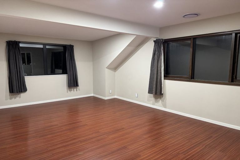 Photo of property in 70b Avonhead Road, Avonhead, Christchurch, 8042