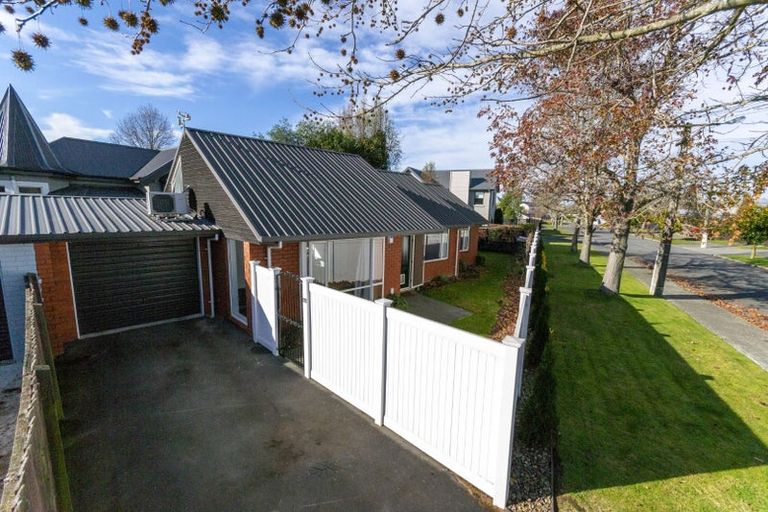 Photo of property in 22 Mary Street, Papanui, Christchurch, 8053