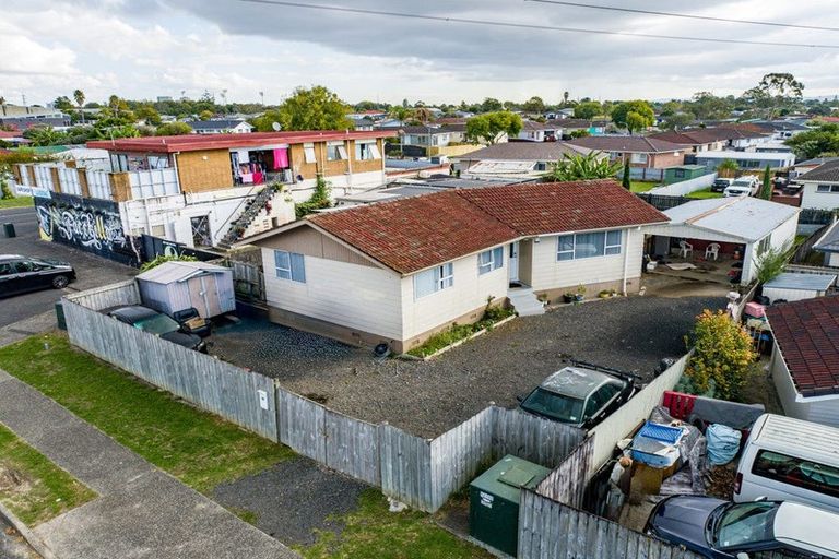 Photo of property in 29 Othello Drive, Clover Park, Auckland, 2023